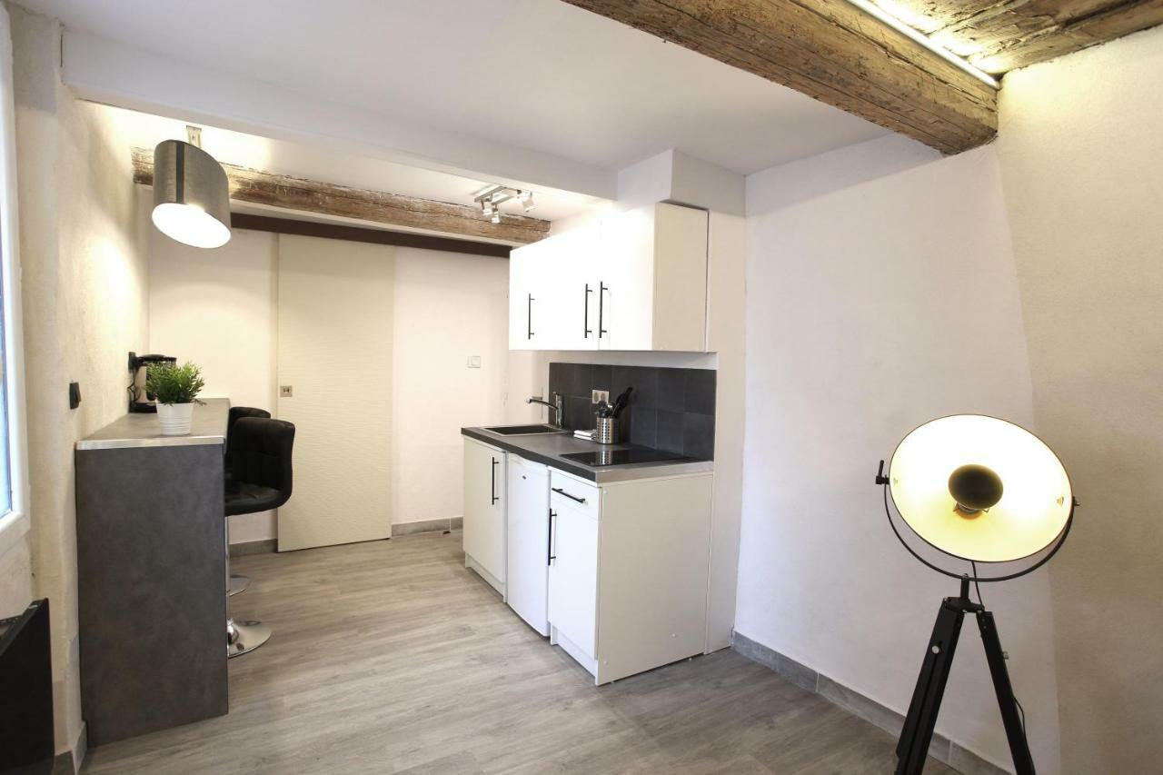 Gregbnb - T2 Ancien Et Moderne - Parking Inclus - 15Min Gare Tulon Zewnętrze zdjęcie