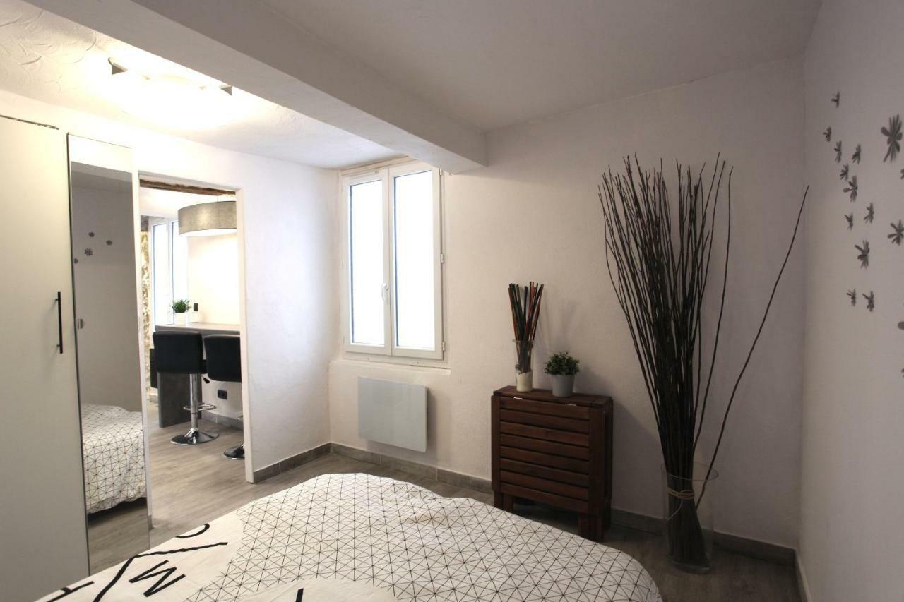 Gregbnb - T2 Ancien Et Moderne - Parking Inclus - 15Min Gare Tulon Zewnętrze zdjęcie